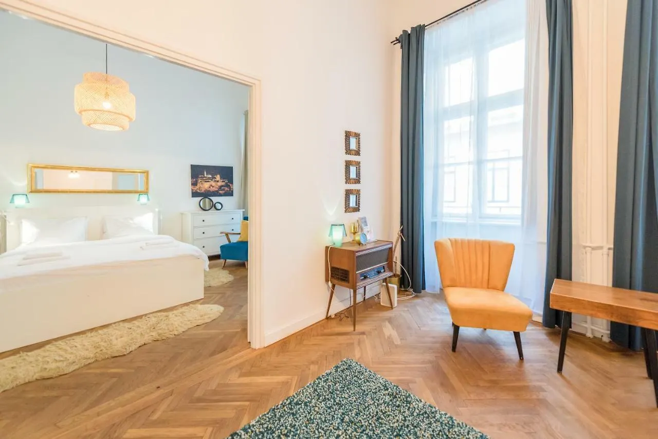 Oasis Apartments - Liberty Square Budapest 0*,  Ungheria