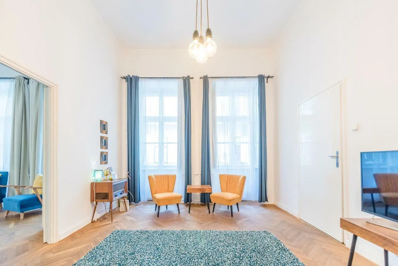 Oasis Apartments - Liberty Square Budapest 0*,  Ungheria
