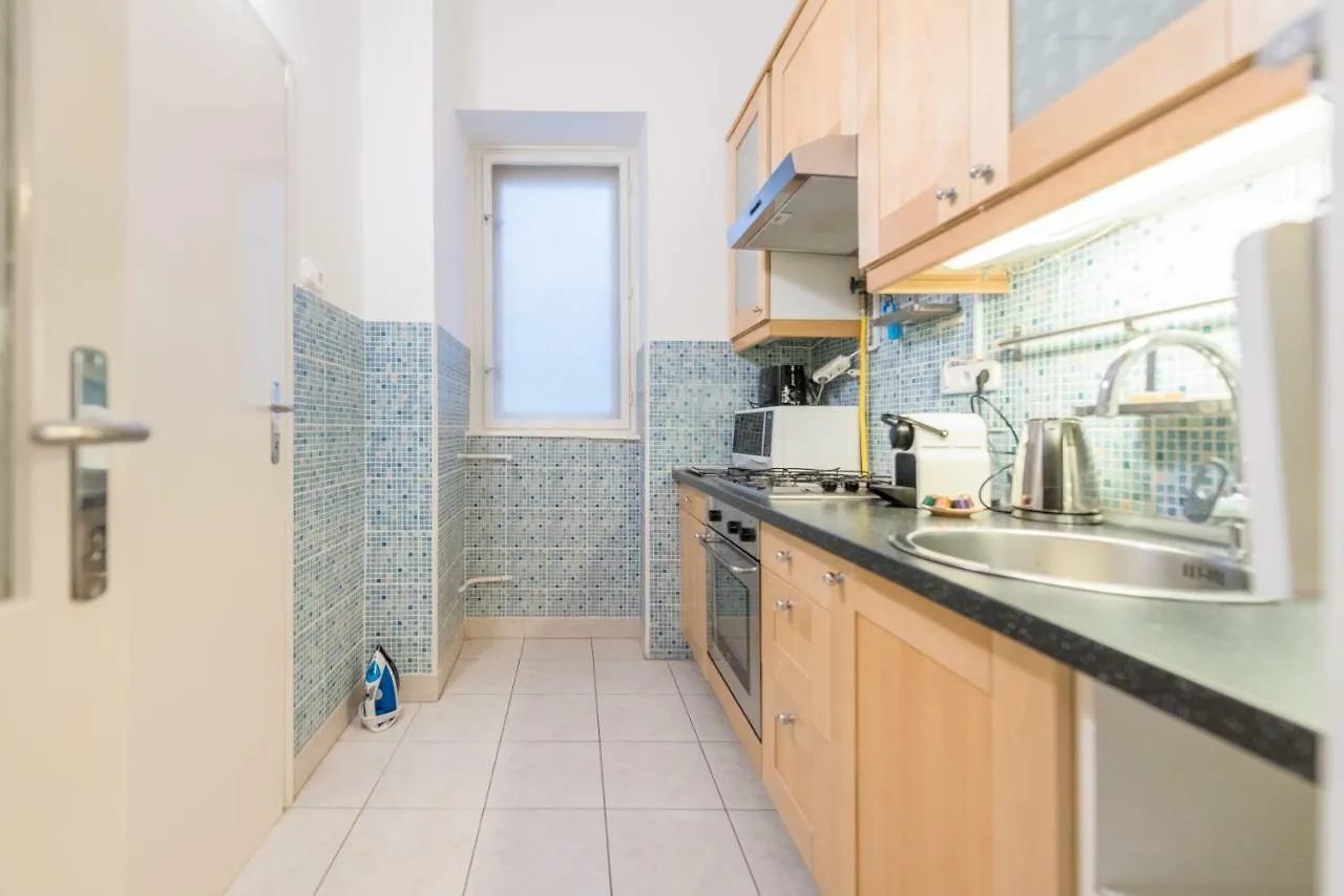 Oasis Apartments - Liberty Square Budapest