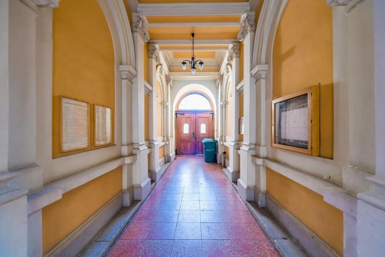 Oasis Apartments - Liberty Square Βουδαπέστη
